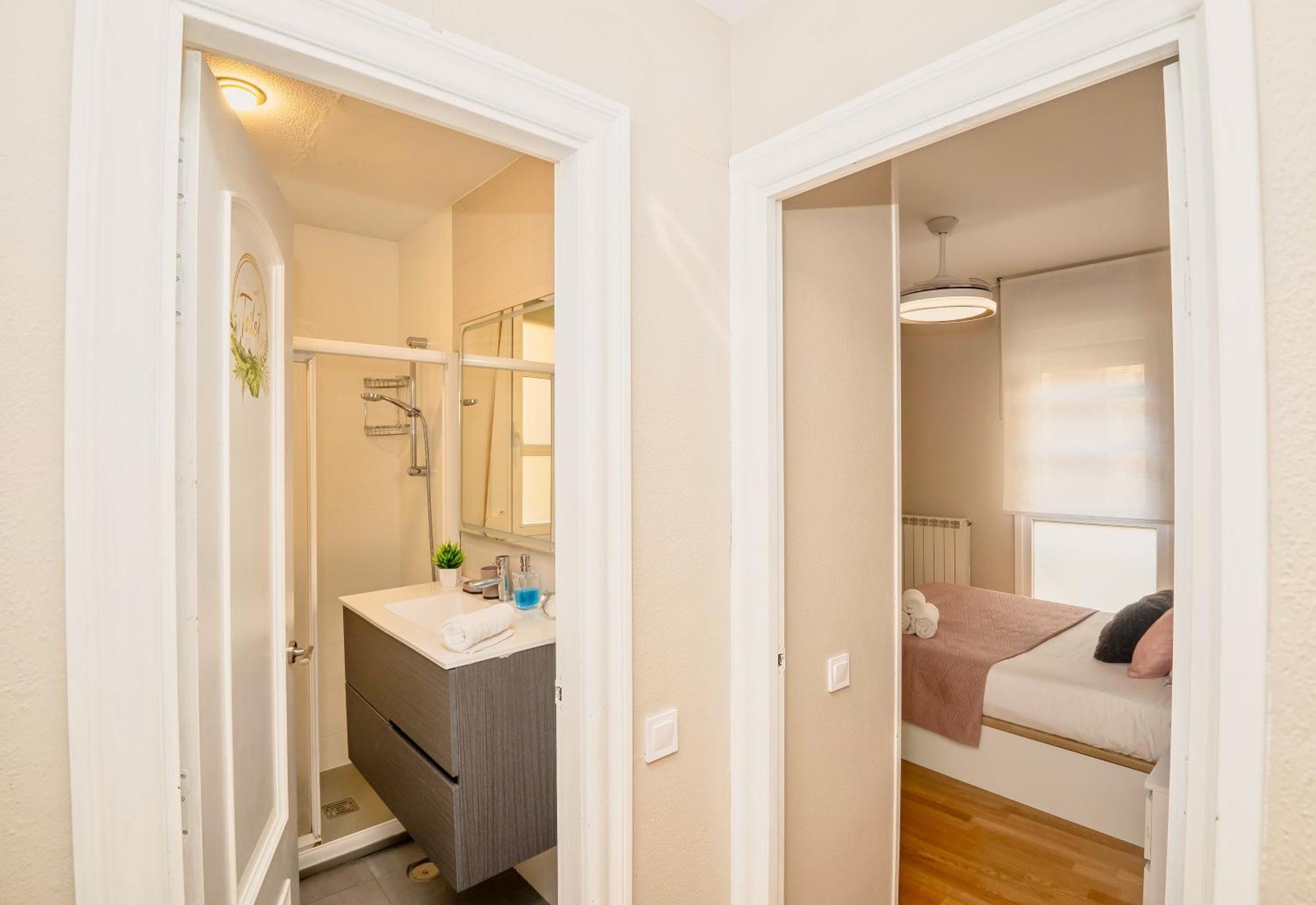 Santiago Tower Aire Ac Casco Antiguo By Apartamentos Logrono Exterior photo