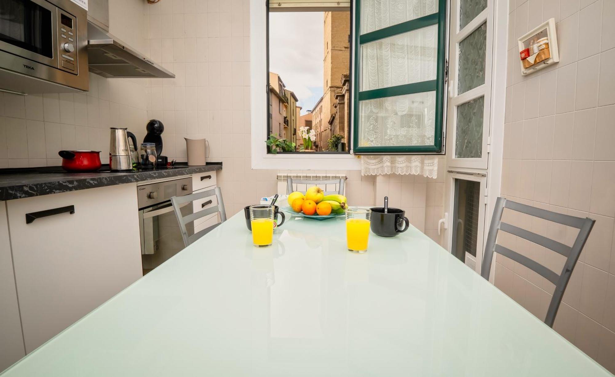 Santiago Tower Aire Ac Casco Antiguo By Apartamentos Logrono Exterior photo